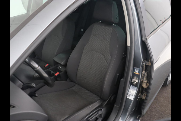 Seat Leon 1.0 EcoTSI Style Business | Carplay | Trekhaak | Navigatie | Parkeerhulp | Climate control | Cruise control | Bluetooth