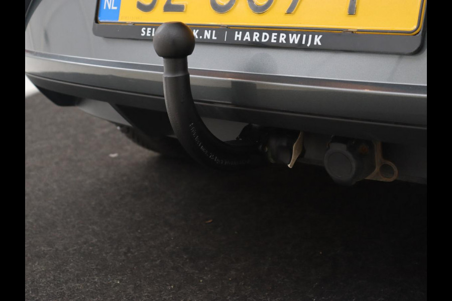 Seat Leon 1.0 EcoTSI Style Business | Carplay | Trekhaak | Navigatie | Parkeerhulp | Climate control | Cruise control | Bluetooth