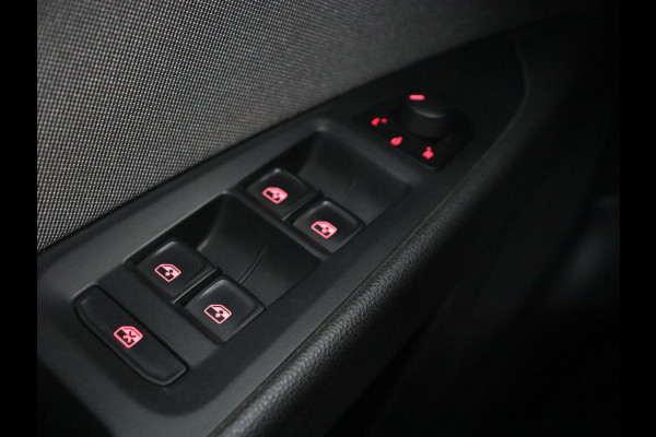Seat Leon 1.0 EcoTSI Style Business | Carplay | Trekhaak | Navigatie | Parkeerhulp | Climate control | Cruise control | Bluetooth