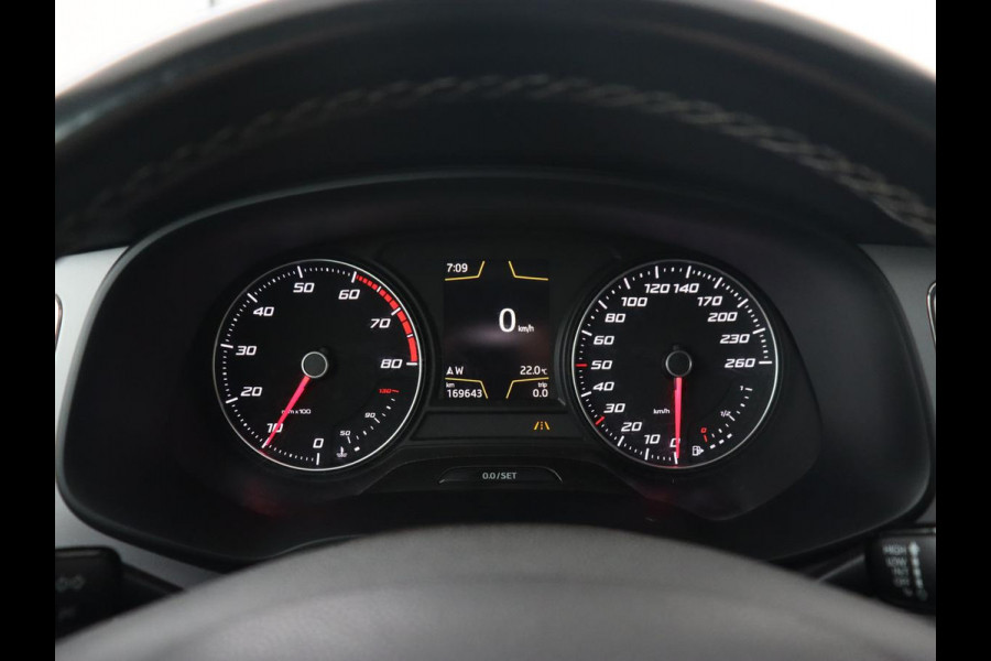 Seat Leon 1.0 EcoTSI Style Business | Carplay | Trekhaak | Navigatie | Parkeerhulp | Climate control | Cruise control | Bluetooth