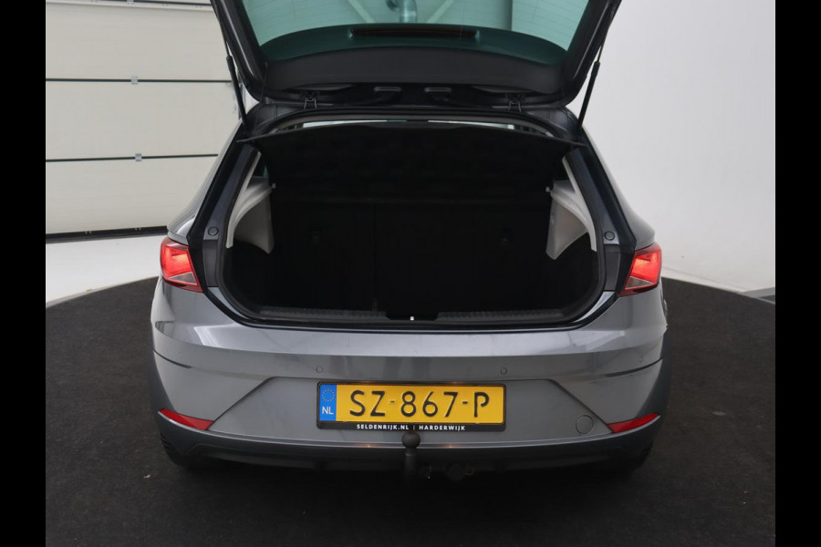 Seat Leon 1.0 EcoTSI Style Business | Carplay | Trekhaak | Navigatie | Parkeerhulp | Climate control | Cruise control | Bluetooth