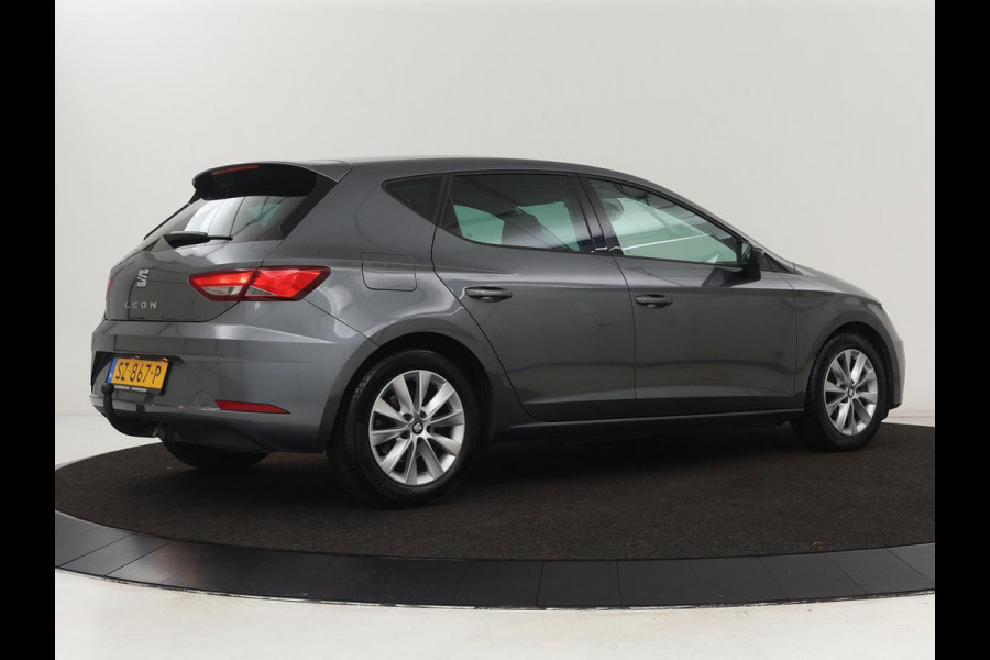 Seat Leon 1.0 EcoTSI Style Business | Carplay | Trekhaak | Navigatie | Parkeerhulp | Climate control | Cruise control | Bluetooth