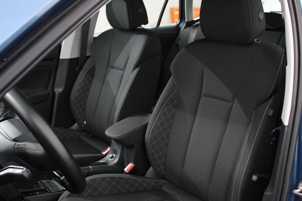 Škoda Kamiq 1.0 TSI 110 pk DSG Scoutline Dynamic | Navigatie | Apple Carplay/ Android Auto | Camera | Adaptive cruise control | Stoelverwarming | Wegklapbare trekhaak | LED-verlichting voor
