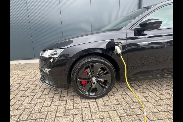Škoda Octavia Combi 1.4 TSI RS iV * Adaptief Onderstel * Head-up Display * Stoelverwarming *