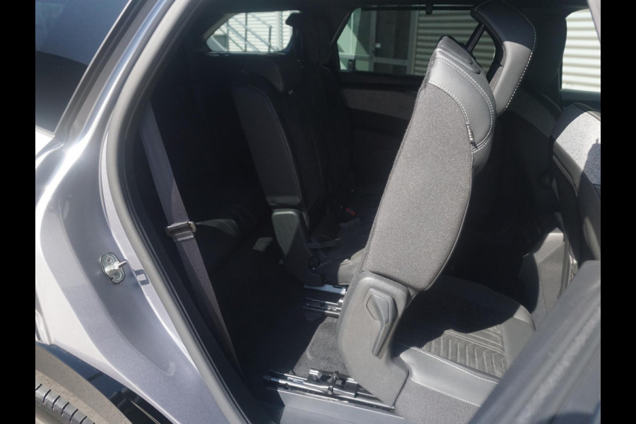 Peugeot E-5008 GT Avantage 73 kWh Peugeot E-5008 GT Avantage 73 kWh