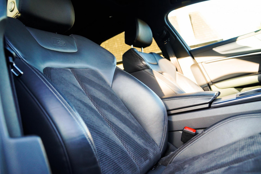 Audi A6 Avant 55 TFSI e quattro Competition | Panorama | S6 Look | 360 Camera | Elek. Trekhaak | Black Optic | 21 inch | MAXTON |