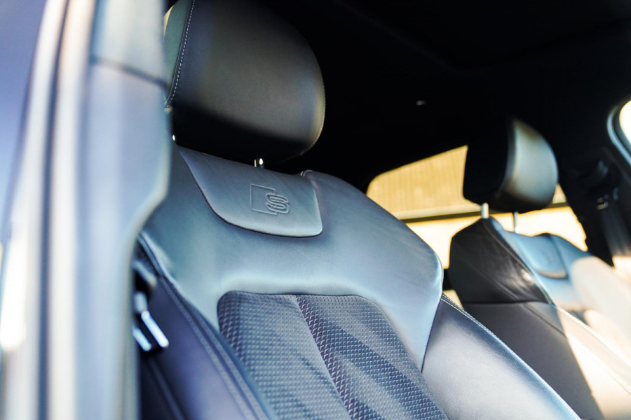 Audi A6 Avant 55 TFSI e quattro Competition | Panorama | S6 Look | 360 Camera | Elek. Trekhaak | Black Optic | 21 inch | MAXTON |