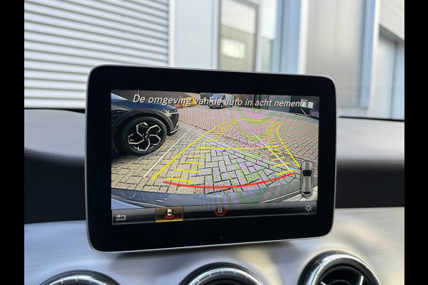Mercedes-Benz CLA-Klasse Shooting Brake 180 Business Solution AMG Night Upgrade | Origineel NL | Panoramadak | Stoelverwarming | Sfeerverlichting