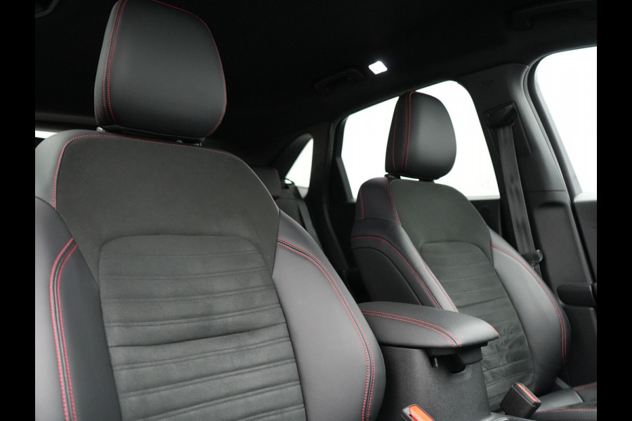 Ford Kuga 1.5 EcoBoost ST-Line X 150pk 1800kg Trekgewicht Dealer O.H | Cruise Control | Bang&Olufsen Sound | Alcantara Sportstoelen Verwarmd | Keyless | Lane Assist | Sportstuur Verwarmd | Navigatie | Virtual | DAB |