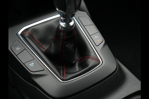 Ford Kuga 1.5 EcoBoost ST-Line X 150pk 1800kg Trekgewicht Dealer O.H | Cruise Control | Bang&Olufsen Sound | Alcantara Sportstoelen Verwarmd | Keyless | Lane Assist | Sportstuur Verwarmd | Navigatie | Virtual | DAB |