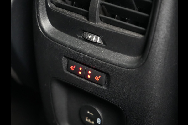 Ford Kuga 1.5 EcoBoost ST-Line X 150pk 1800kg Trekgewicht Dealer O.H | Cruise Control | Bang&Olufsen Sound | Alcantara Sportstoelen Verwarmd | Keyless | Lane Assist | Sportstuur Verwarmd | Navigatie | Virtual | DAB |