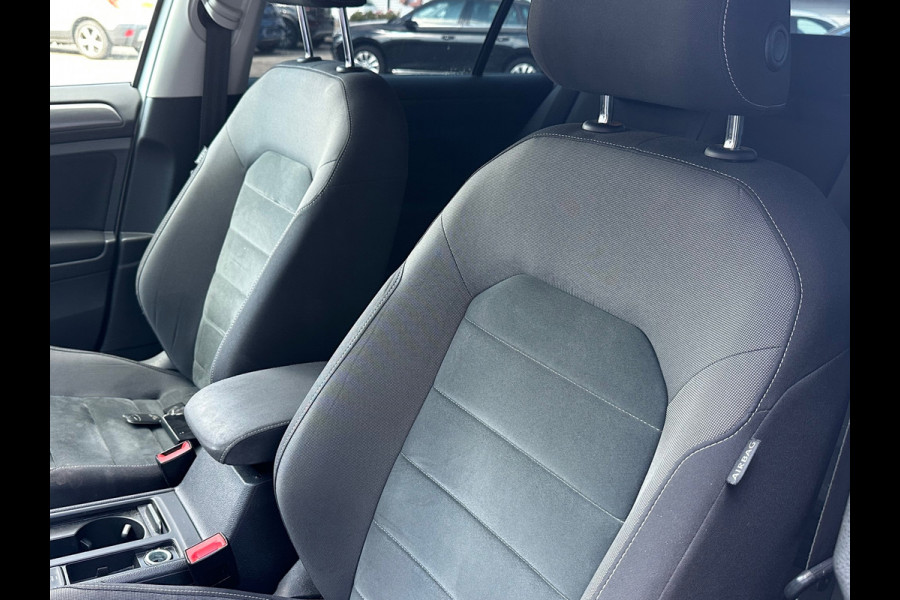 Volkswagen Golf 1.0 TSI Highline
