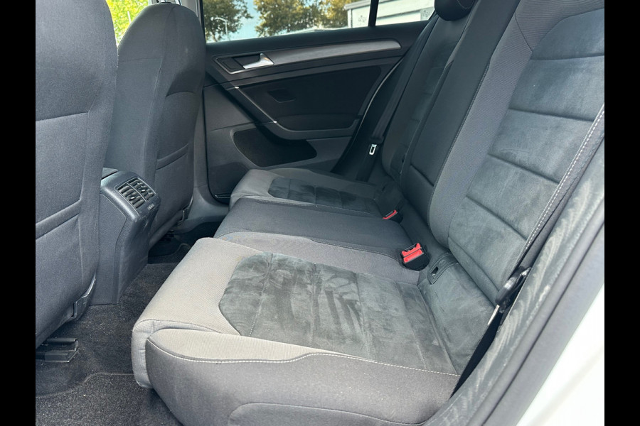Volkswagen Golf 1.0 TSI Highline