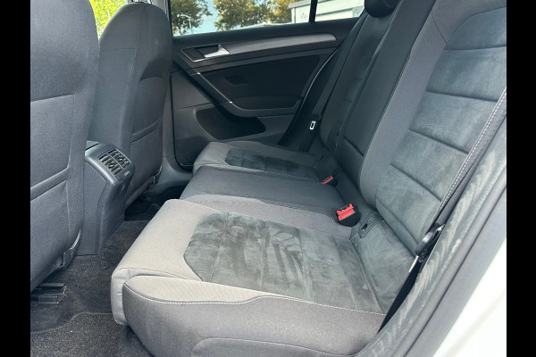 Volkswagen Golf 1.0 TSI Highline