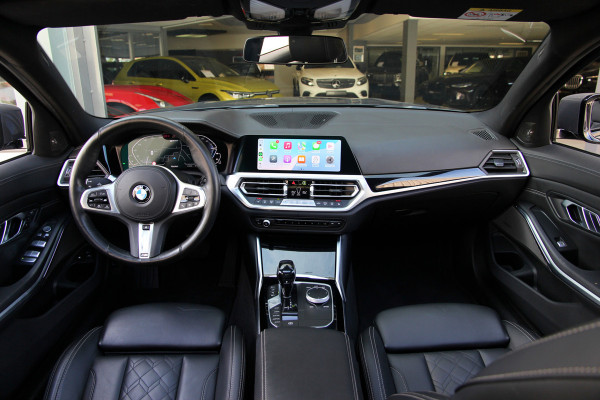 BMW 3-serie 330e High Executive | Pano | Individual | ACC | Head-up | 360