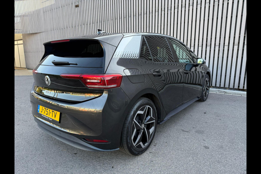 Volkswagen ID.3 First Plus 58 kWh