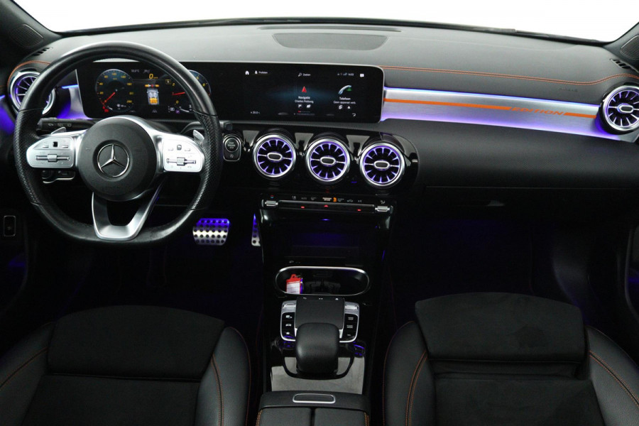 Mercedes-Benz CLA-Klasse Shooting Brake 200 Premium Plus (PANORAMADAK, EDITION, STOELVERWARMING, SFEERVERLICHTING, ELEKTR STOELEN)