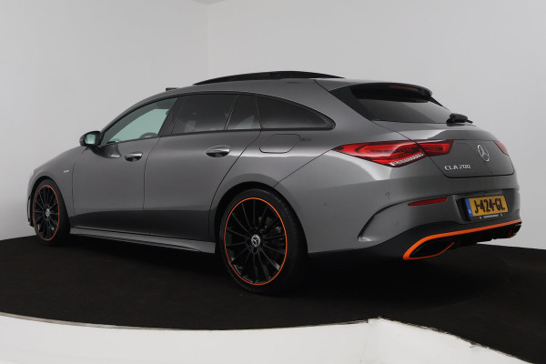 Mercedes-Benz CLA-Klasse Shooting Brake 200 Premium Plus (PANORAMADAK, EDITION, STOELVERWARMING, SFEERVERLICHTING, ELEKTR STOELEN)