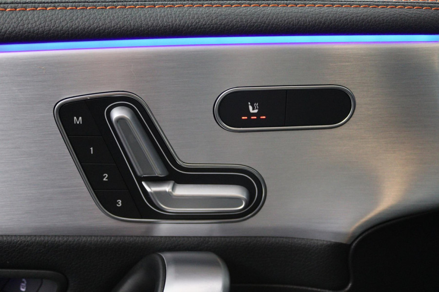 Mercedes-Benz CLA-Klasse Shooting Brake 200 Premium Plus (PANORAMADAK, EDITION, STOELVERWARMING, SFEERVERLICHTING, ELEKTR STOELEN)
