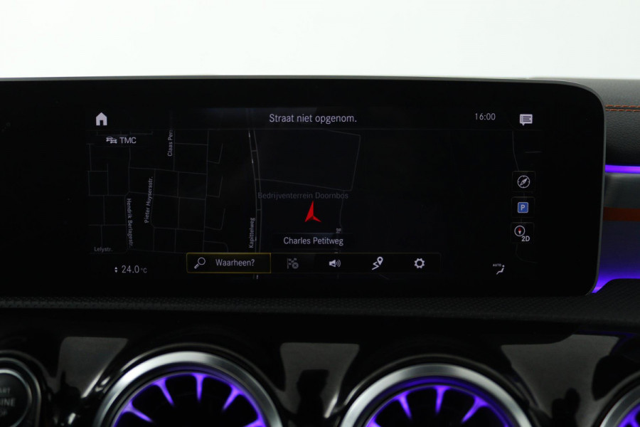 Mercedes-Benz CLA-Klasse Shooting Brake 200 Premium Plus (PANORAMADAK, EDITION, STOELVERWARMING, SFEERVERLICHTING, ELEKTR STOELEN)