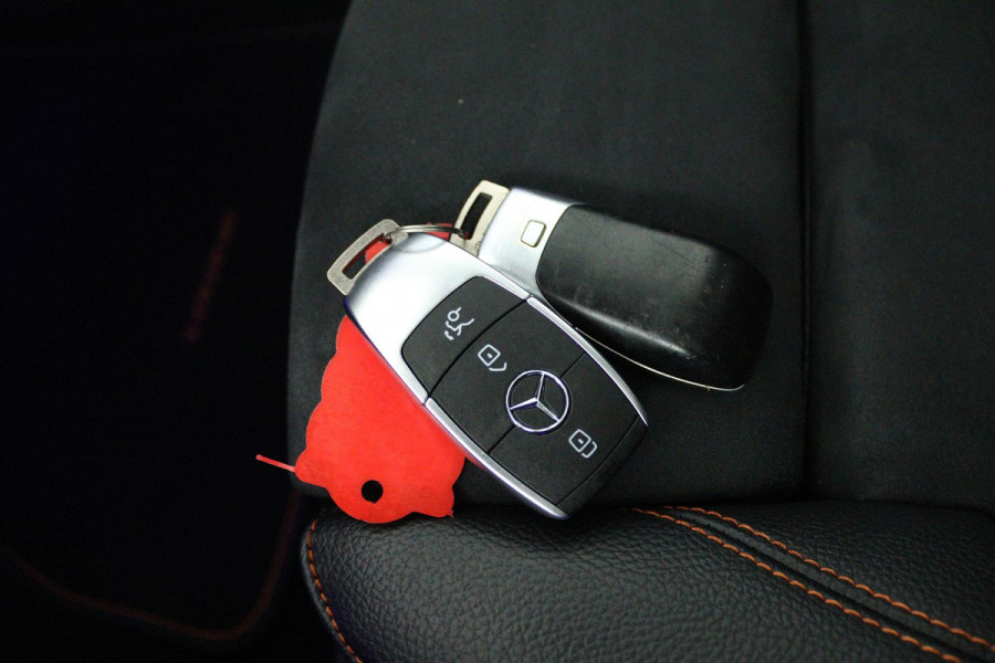 Mercedes-Benz CLA-Klasse Shooting Brake 200 Premium Plus (PANORAMADAK, EDITION, STOELVERWARMING, SFEERVERLICHTING, ELEKTR STOELEN)