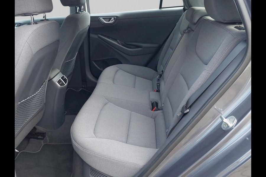 Hyundai IONIQ 1.6 GDi Comfort - Plus Automaat | afn. Trekhaak | Navigatie