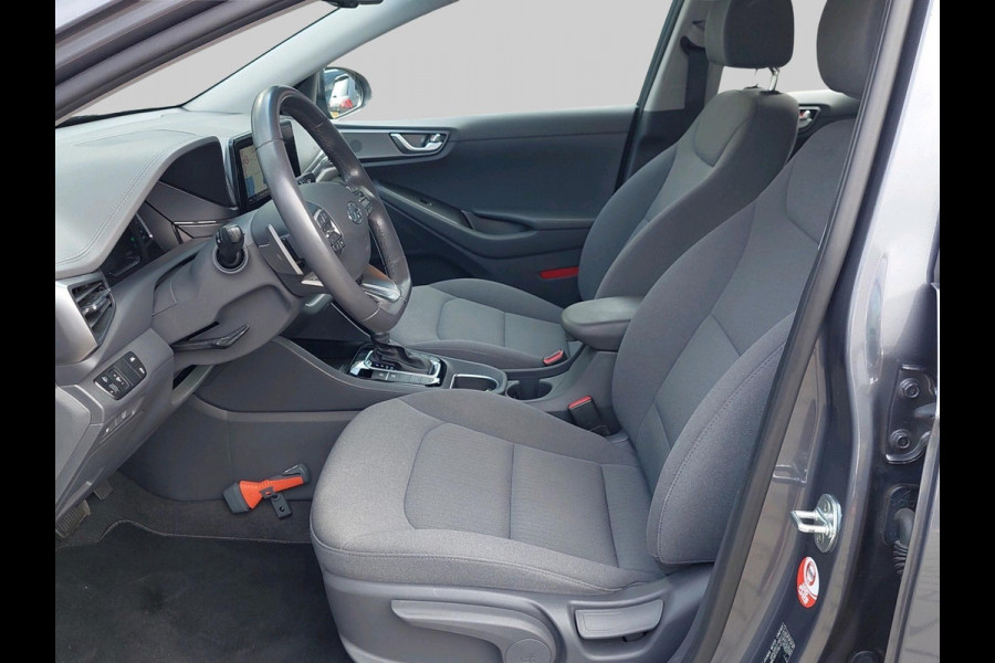 Hyundai IONIQ 1.6 GDi Comfort - Plus Automaat | afn. Trekhaak | Navigatie