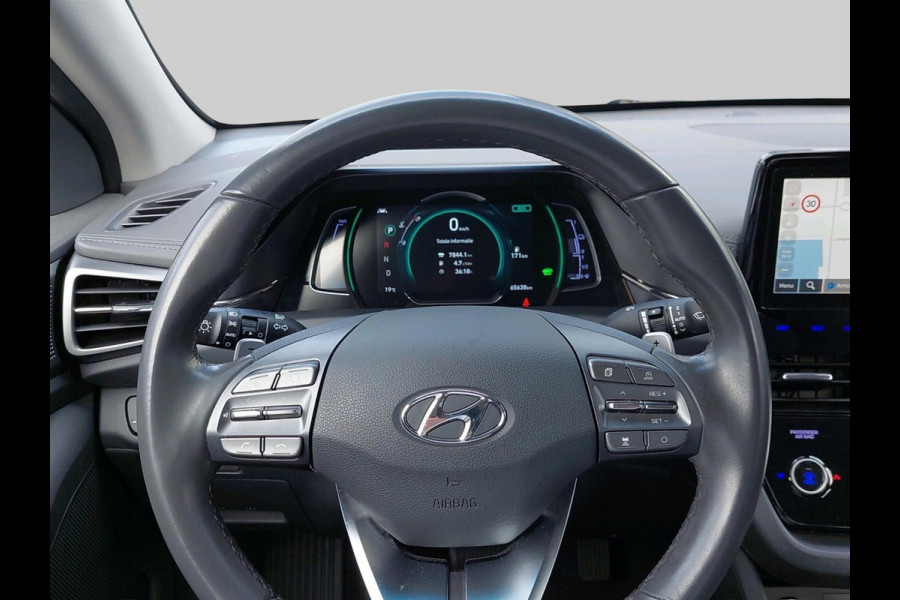 Hyundai IONIQ 1.6 GDi Comfort - Plus Automaat | afn. Trekhaak | Navigatie