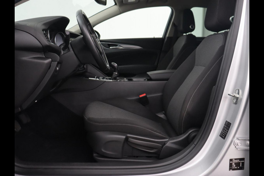 Opel Insignia Grand Sport 1.5 Turbo EcoTec Online Edition | Camera | Carplay | Navigatie | Cruise Control | LED | Airco | PDC | LMV 17 inch