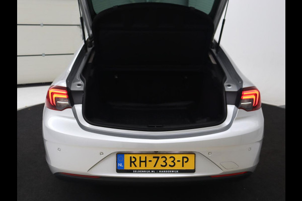 Opel Insignia Grand Sport 1.5 Turbo EcoTec Online Edition | Camera | Carplay | Navigatie | Cruise Control | LED | Airco | PDC | LMV 17 inch