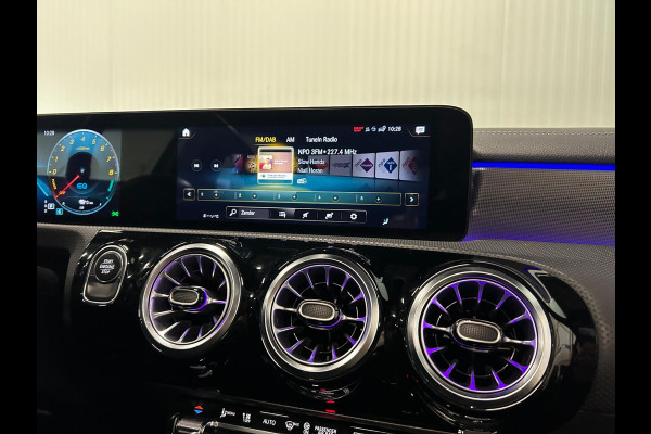 Mercedes-Benz A-Klasse 250 e Premium Plus | AMG/NIGHT | EDITION | FULL OPTIONS
