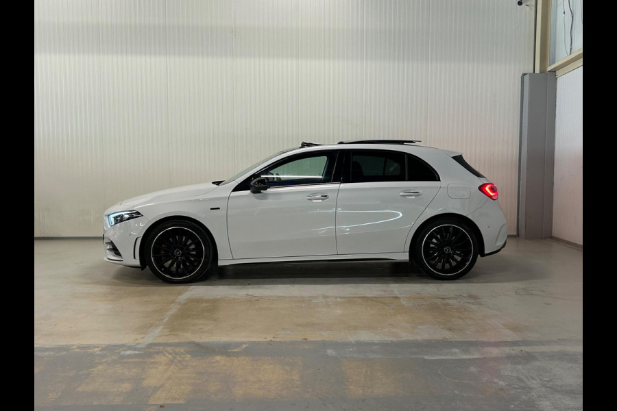 Mercedes-Benz A-Klasse 250 e Premium Plus | AMG/NIGHT | EDITION | FULL OPTIONS