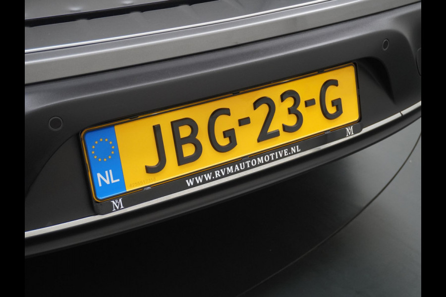 Mercedes-Benz EQB 350 4MATIC Luxury Line 67 kWh Achteruitrijcamera | Sfeerverlichting | Stoelverwarming | Full LED | Rijklaar geleverd met onderhoud en 12 mnd BOVAG garantie Mercedes-Benz EQB 350 4MATIC Luxury Line 67 kWh Achteruitrijcamera | Sfeerverlichting | Stoelverwarming | Full LED | Rijklaar geleverd met onderhoud en 12 mnd BOVAG garantie