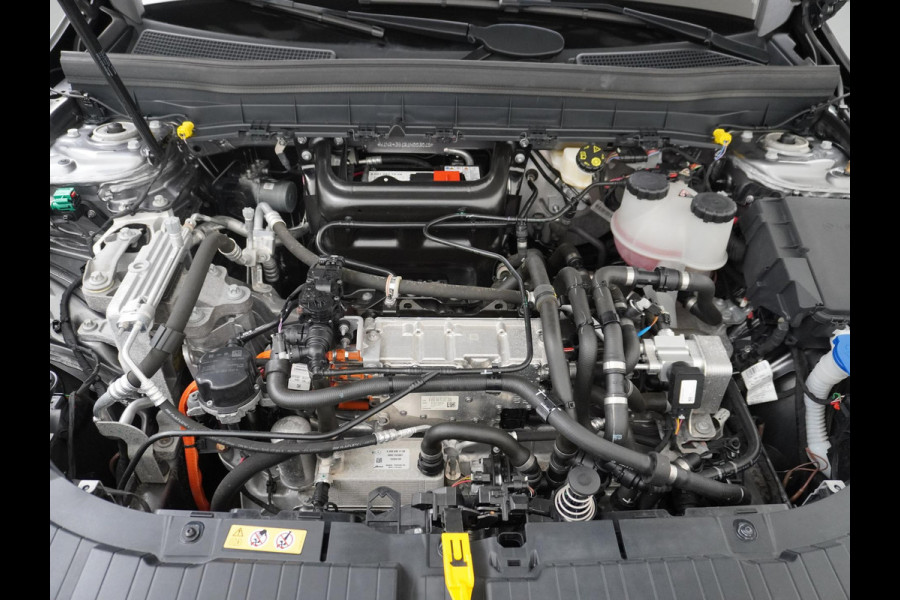 Mercedes-Benz EQB 350 4MATIC Luxury Line 67 kWh Achteruitrijcamera | Sfeerverlichting | Stoelverwarming | Full LED | Rijklaar geleverd met onderhoud en 12 mnd BOVAG garantie Mercedes-Benz EQB 350 4MATIC Luxury Line 67 kWh Achteruitrijcamera | Sfeerverlichting | Stoelverwarming | Full LED | Rijklaar geleverd met onderhoud en 12 mnd BOVAG garantie