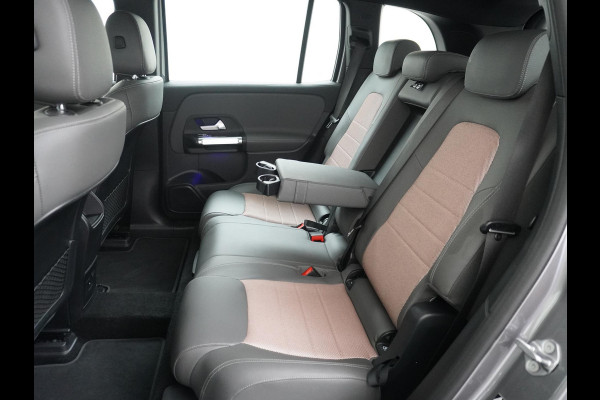 Mercedes-Benz EQB 350 4MATIC Luxury Line 67 kWh Achteruitrijcamera | Sfeerverlichting | Stoelverwarming | Full LED | Rijklaar geleverd met onderhoud en 12 mnd BOVAG garantie Mercedes-Benz EQB 350 4MATIC Luxury Line 67 kWh Achteruitrijcamera | Sfeerverlichting | Stoelverwarming | Full LED | Rijklaar geleverd met onderhoud en 12 mnd BOVAG garantie