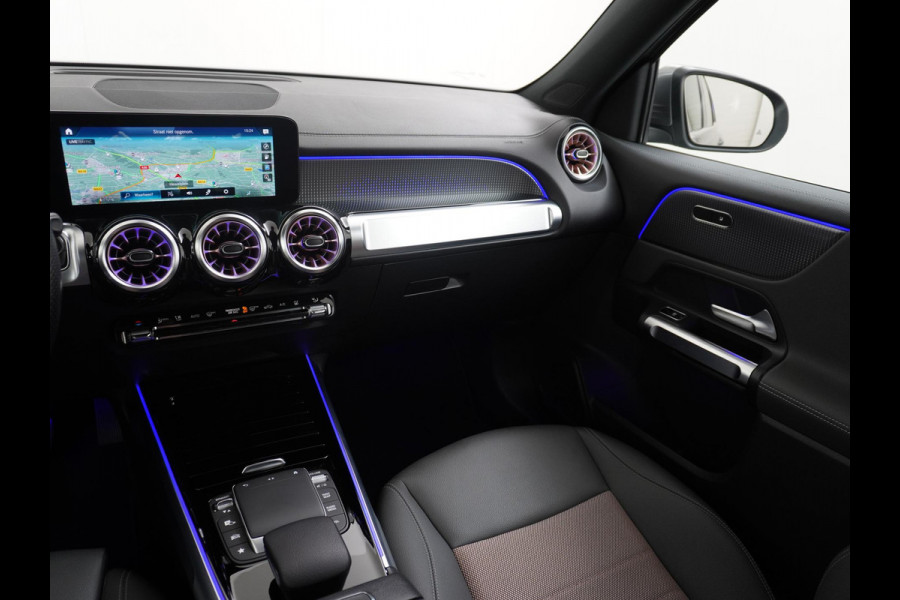 Mercedes-Benz EQB 350 4MATIC Luxury Line 67 kWh Achteruitrijcamera | Sfeerverlichting | Stoelverwarming | Full LED | Rijklaar geleverd met onderhoud en 12 mnd BOVAG garantie Mercedes-Benz EQB 350 4MATIC Luxury Line 67 kWh Achteruitrijcamera | Sfeerverlichting | Stoelverwarming | Full LED | Rijklaar geleverd met onderhoud en 12 mnd BOVAG garantie