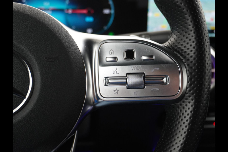 Mercedes-Benz EQB 350 4MATIC Luxury Line 67 kWh Achteruitrijcamera | Sfeerverlichting | Stoelverwarming | Full LED | Rijklaar geleverd met onderhoud en 12 mnd BOVAG garantie Mercedes-Benz EQB 350 4MATIC Luxury Line 67 kWh Achteruitrijcamera | Sfeerverlichting | Stoelverwarming | Full LED | Rijklaar geleverd met onderhoud en 12 mnd BOVAG garantie