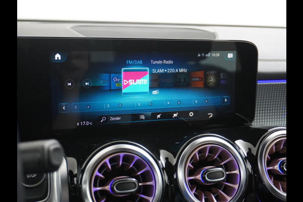 Mercedes-Benz EQB 350 4MATIC Luxury Line 67 kWh Achteruitrijcamera | Sfeerverlichting | Stoelverwarming | Full LED | Rijklaar geleverd met onderhoud en 12 mnd BOVAG garantie Mercedes-Benz EQB 350 4MATIC Luxury Line 67 kWh Achteruitrijcamera | Sfeerverlichting | Stoelverwarming | Full LED | Rijklaar geleverd met onderhoud en 12 mnd BOVAG garantie