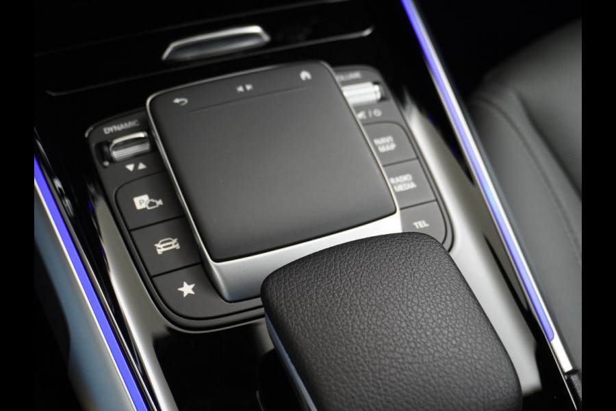Mercedes-Benz EQB 350 4MATIC Luxury Line 67 kWh Achteruitrijcamera | Sfeerverlichting | Stoelverwarming | Full LED | Rijklaar geleverd met onderhoud en 12 mnd BOVAG garantie Mercedes-Benz EQB 350 4MATIC Luxury Line 67 kWh Achteruitrijcamera | Sfeerverlichting | Stoelverwarming | Full LED | Rijklaar geleverd met onderhoud en 12 mnd BOVAG garantie