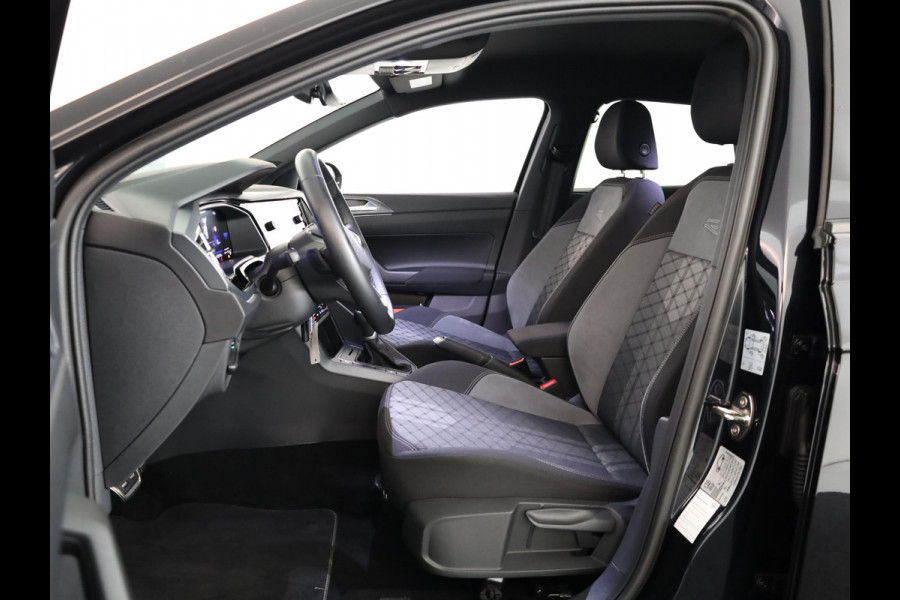 Volkswagen Taigo 1.0 TSI R-Line 115 Pk Private lease vanaf €529,- pm | DSG (Automaat) | Verlengde garantie | 18" LM velgen "Blackstyle pakket | Navigatie via app |