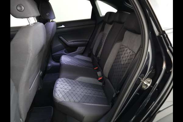 Volkswagen Taigo 1.0 TSI R-Line 115 Pk Private lease vanaf €529,- pm | DSG (Automaat) | Verlengde garantie | 18" LM velgen "Blackstyle pakket | Navigatie via app |