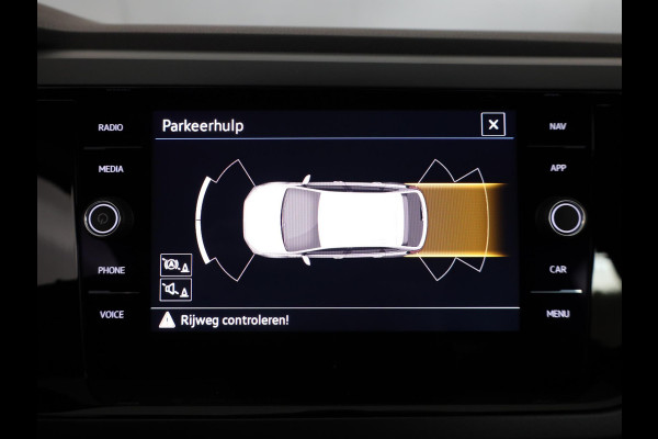 Volkswagen Taigo 1.0 TSI R-Line 115 Pk Private lease vanaf €529,- pm | DSG (Automaat) | Verlengde garantie | 18" LM velgen "Blackstyle pakket | Navigatie via app |