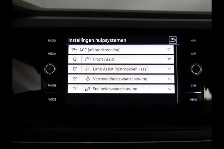 Volkswagen Taigo 1.0 TSI R-Line 115 Pk Private lease vanaf €529,- pm | DSG (Automaat) | Verlengde garantie | 18" LM velgen "Blackstyle pakket | Navigatie via app |