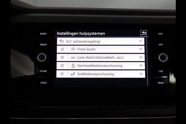 Volkswagen Taigo 1.0 TSI R-Line 115 Pk Private lease vanaf €529,- pm | DSG (Automaat) | Verlengde garantie | 18" LM velgen "Blackstyle pakket | Navigatie via app |
