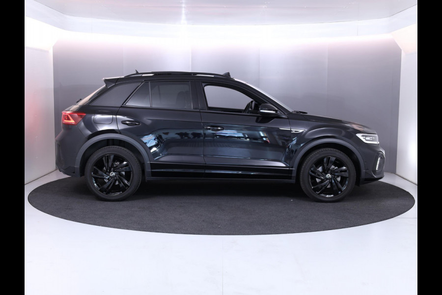 Volkswagen T-Roc 1.5 TSI R-Line 150 PK DSG (Automaat) | Verlengde garantie | Black Style | Panorama dak | LED Matrix koplampen | Adaptieve cruise |