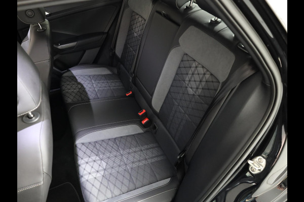 Volkswagen T-Roc 1.5 TSI R-Line 150 PK DSG (Automaat) | Verlengde garantie | Black Style | Panorama dak | LED Matrix koplampen | Adaptieve cruise |