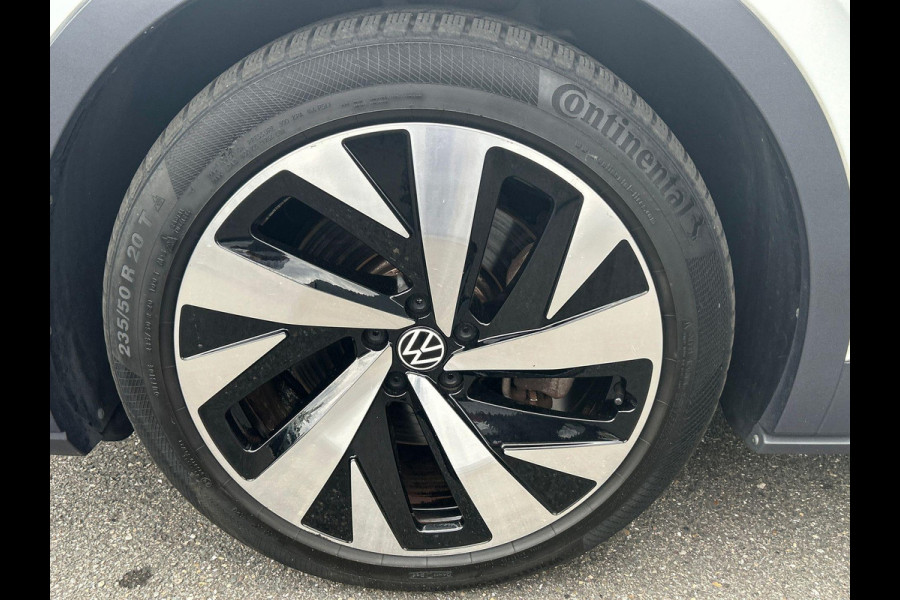 Volkswagen ID.4 First 77 kWh 204 pk | SOH 93% | Navigatie | Parkeersensoren | Achteruitrijcamera | Adaptieve cruise control | LED koplampen | Stoelverwarming |