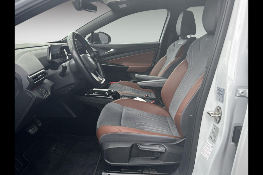 Volkswagen ID.4 First 77 kWh 204 pk | SOH 93% | Navigatie | Parkeersensoren | Achteruitrijcamera | Adaptieve cruise control | LED koplampen | Stoelverwarming |