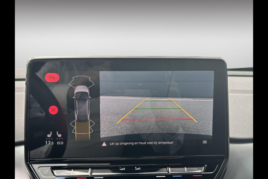 Volkswagen ID.4 First 77 kWh 204 pk | SOH 93% | Navigatie | Parkeersensoren | Achteruitrijcamera | Adaptieve cruise control | LED koplampen | Stoelverwarming |