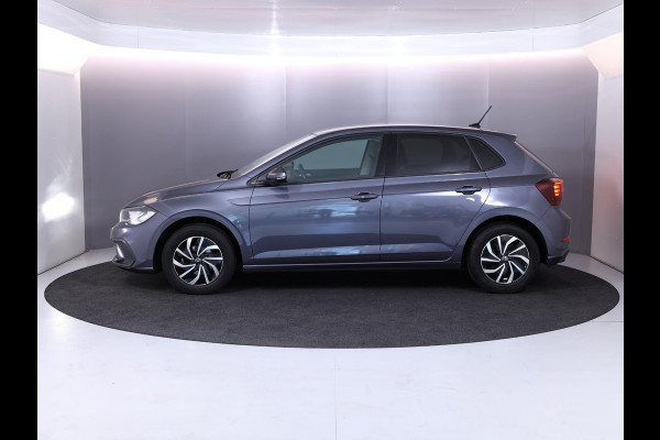 Volkswagen Polo 1.0 TSI Life 95 pk Automaat (DSG) | Verlengde garantie | Navigatie | Parkeersensoren | Achteruitrijcamera | Adaptieve cruise control | Stoelverwarming |